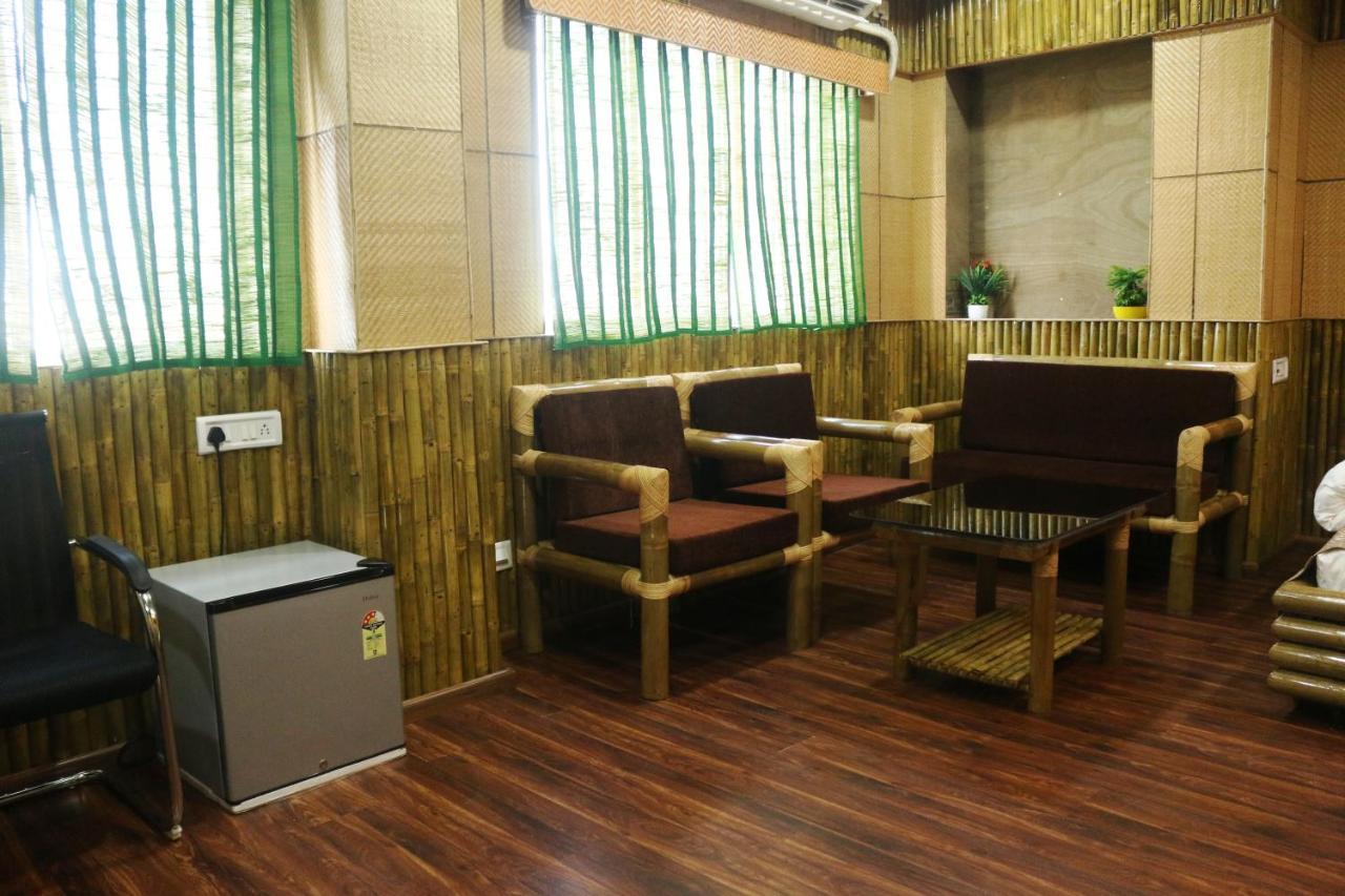 Hotel Himalaya آغارتالا المظهر الخارجي الصورة