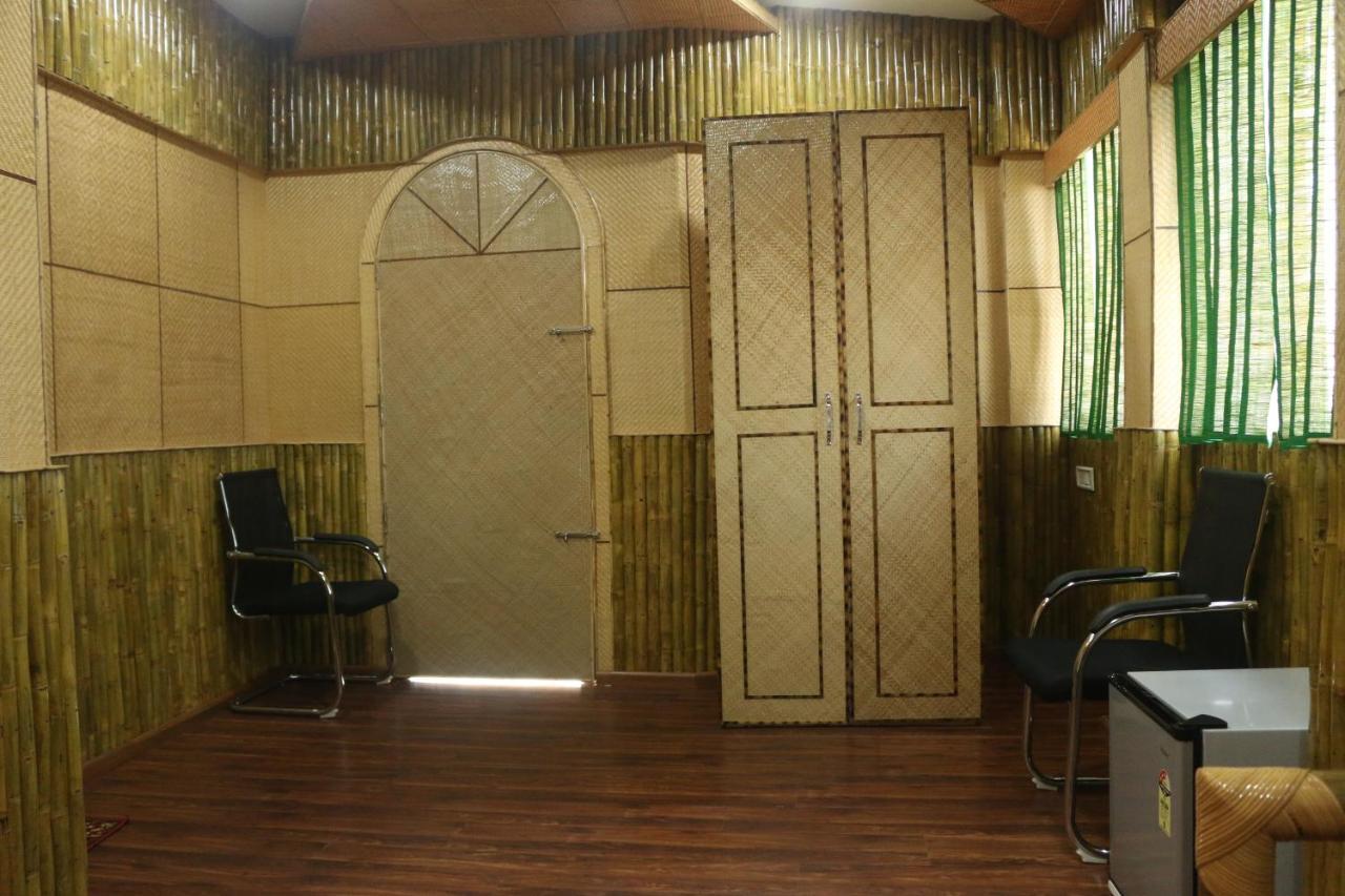 Hotel Himalaya آغارتالا المظهر الخارجي الصورة