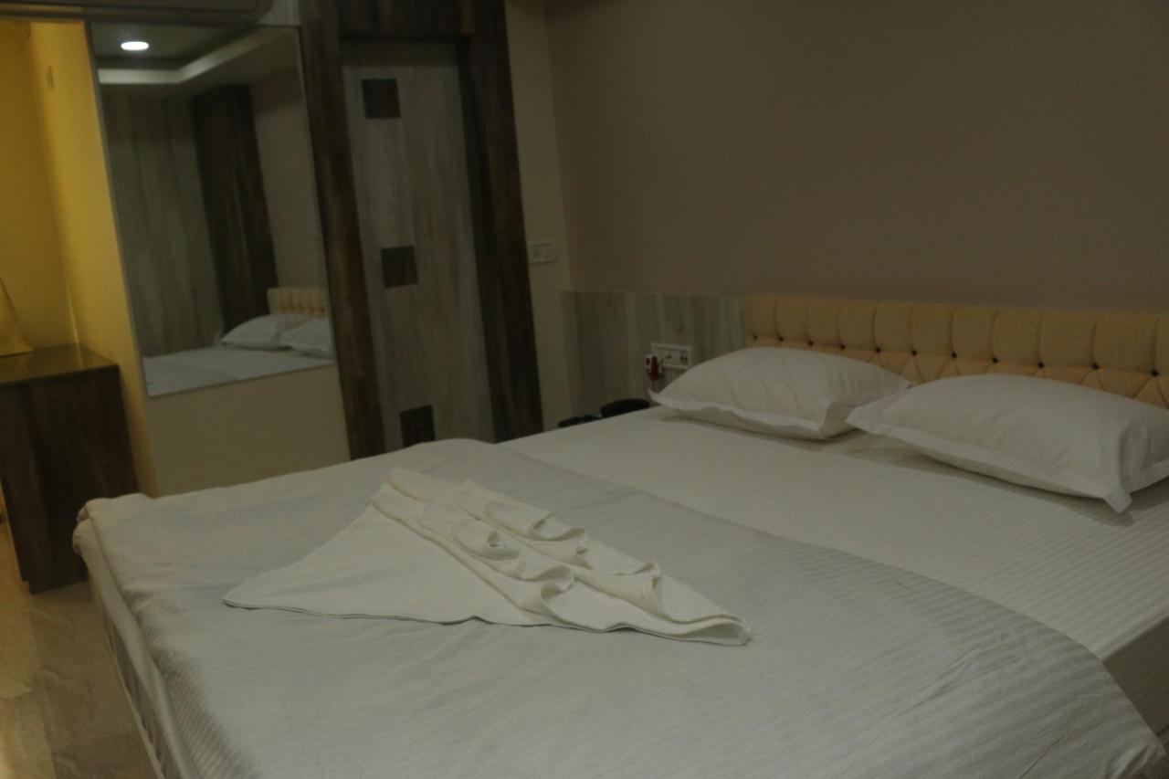 Hotel Himalaya آغارتالا المظهر الخارجي الصورة