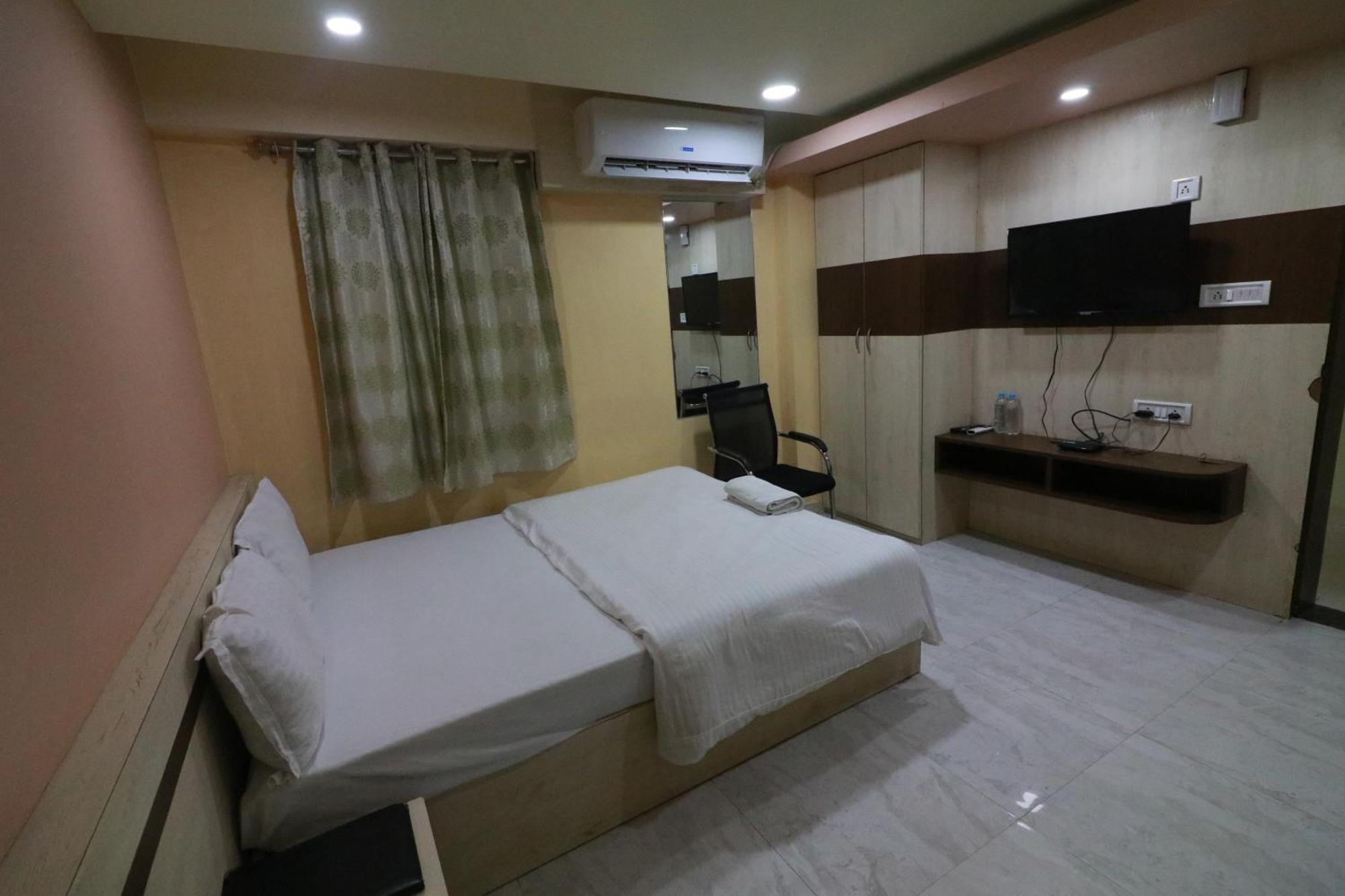 Hotel Himalaya آغارتالا المظهر الخارجي الصورة